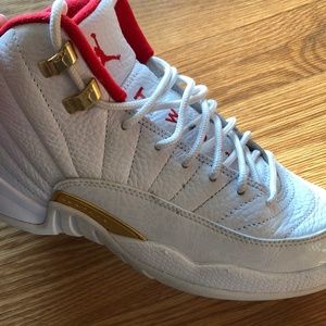 Jordan 12 Retro